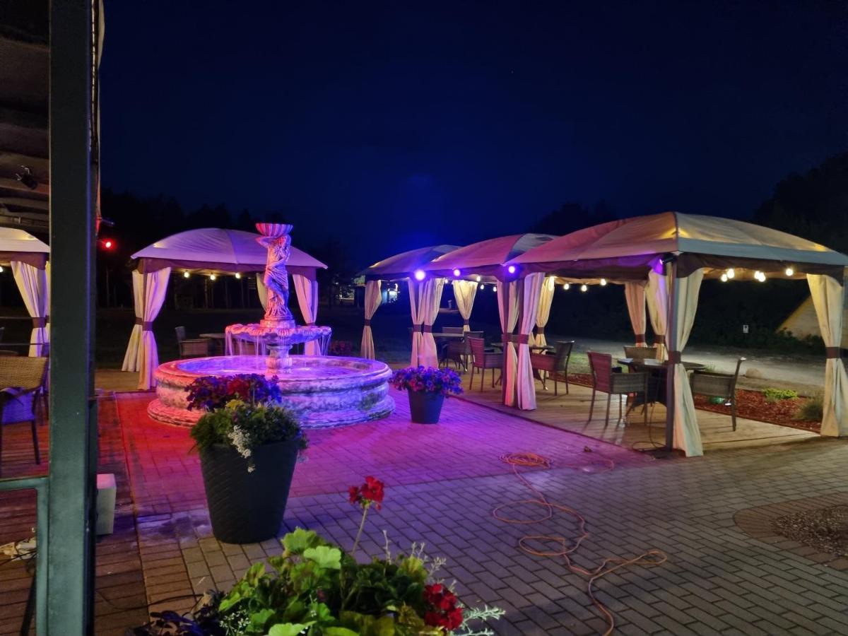 Relax Park Hotel Šventoji Buitenkant foto